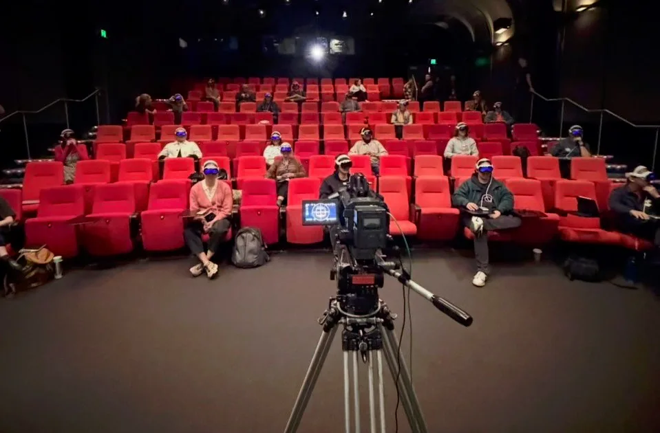 Estudiantes disfrutan en exclusiva proyectos inmersivos de Apple Vision Pro en AFTRS