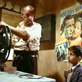 Películas emblemáticas que retratan la magia del cine y sus proyeccionistas