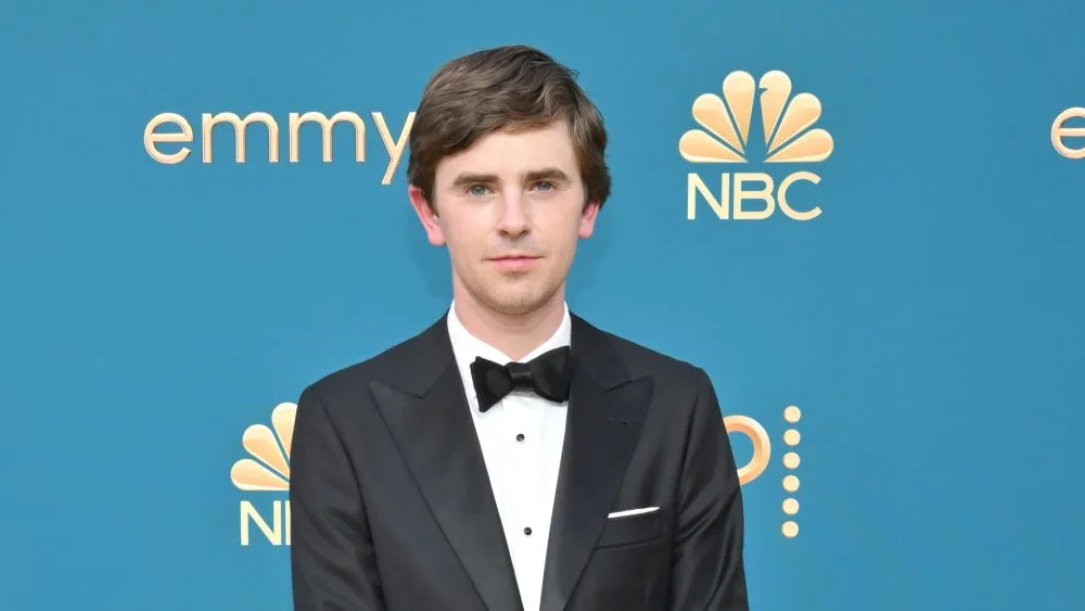 Sony Pictures y Crave se unen para un nuevo drama con Freddie Highmore y David Shore