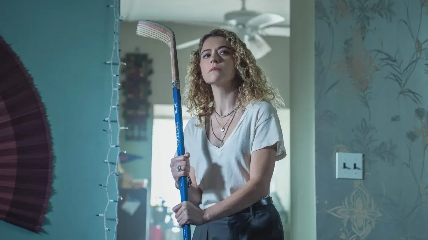 Tatiana Maslany aborda el fraude digital y el porno en la serie "Maximum Pleasure Guaranteed