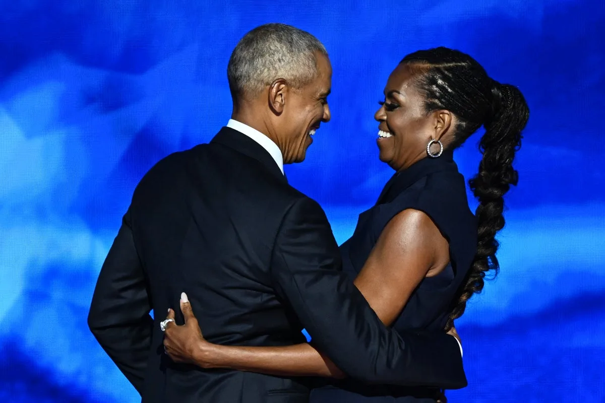 Barack y Michelle Obama firman acuerdo con Disney para nueva serie animada