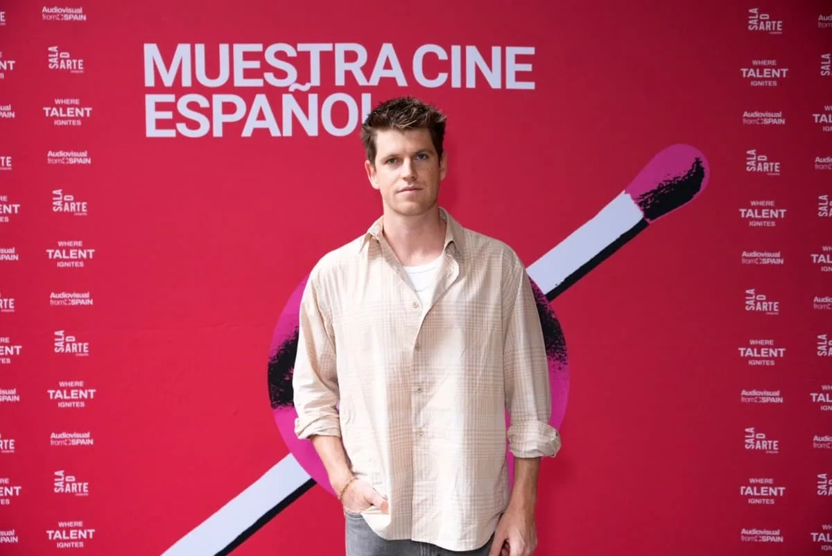 Miguel Bernardeau destaca la proyección internacional del cine español con “La bola negra