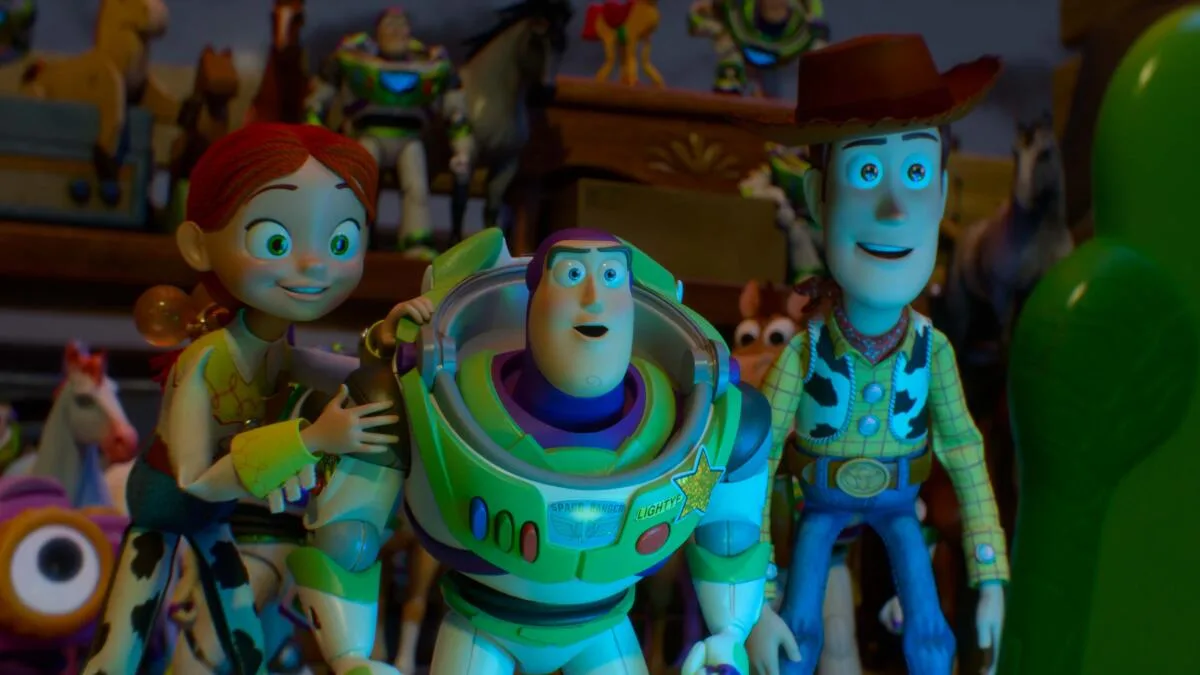 Toy Story 5” enfrenta la era digital con una narrativa repetitiva pero relevante