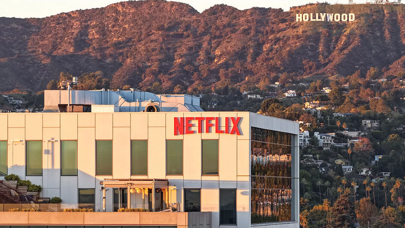 Netflix analiza añadir canales de streaming para aumentar la interacción de sus usuarios