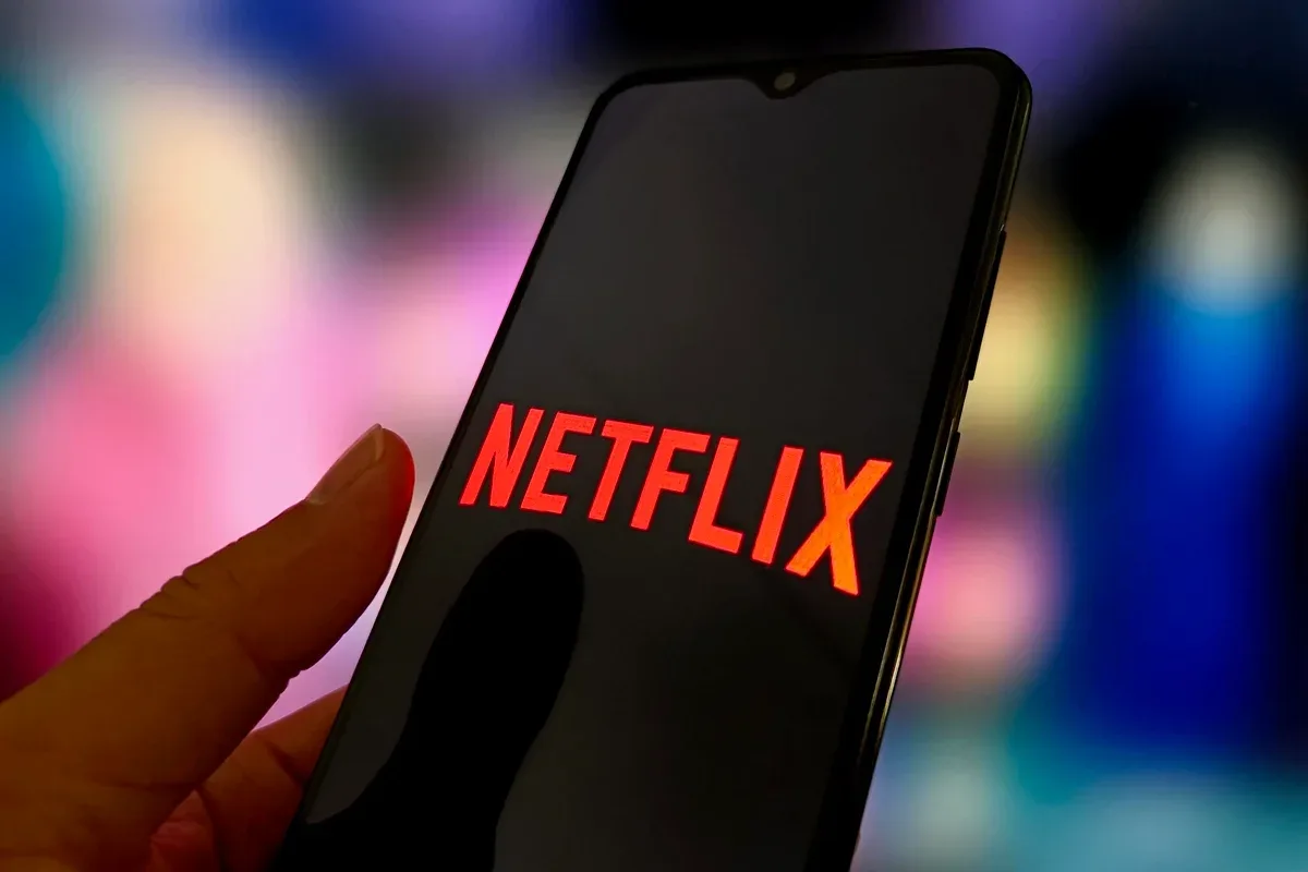 Netflix enfrenta caída de audiencia entre temporadas y retos para retener suscriptores